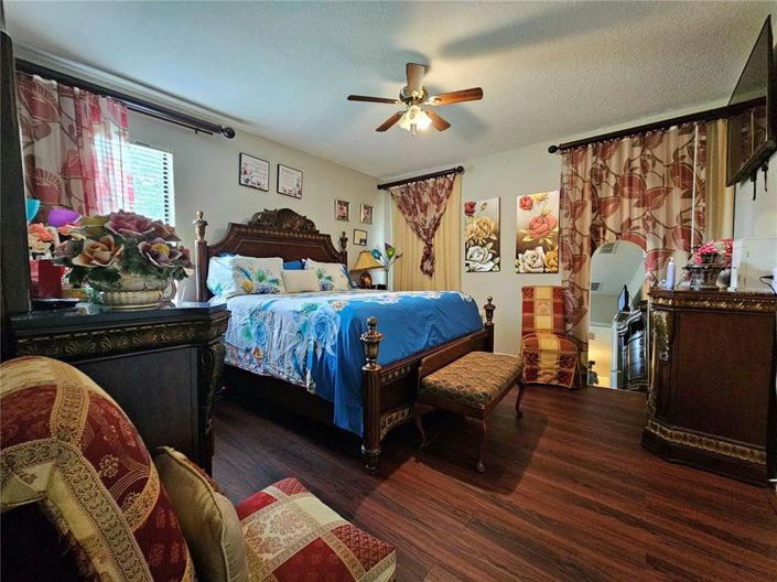 Image No.32-4 Bed House for sale