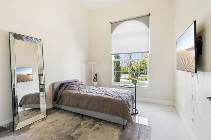Image No.29-5 Bed House for sale