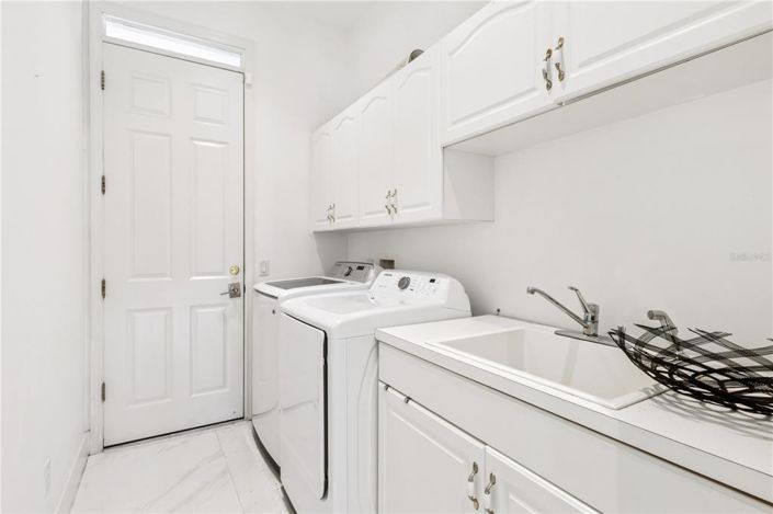 Image No.33-5 Bed House for sale