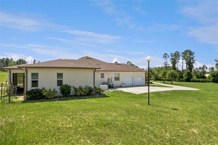 Image No.36-5 Bed House for sale