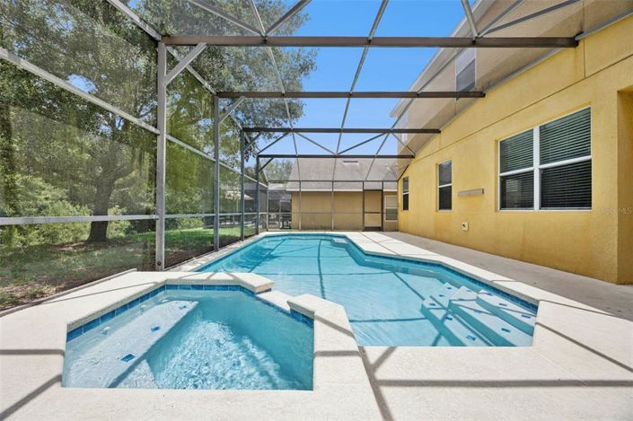 Image No.26-5 Bed House for sale