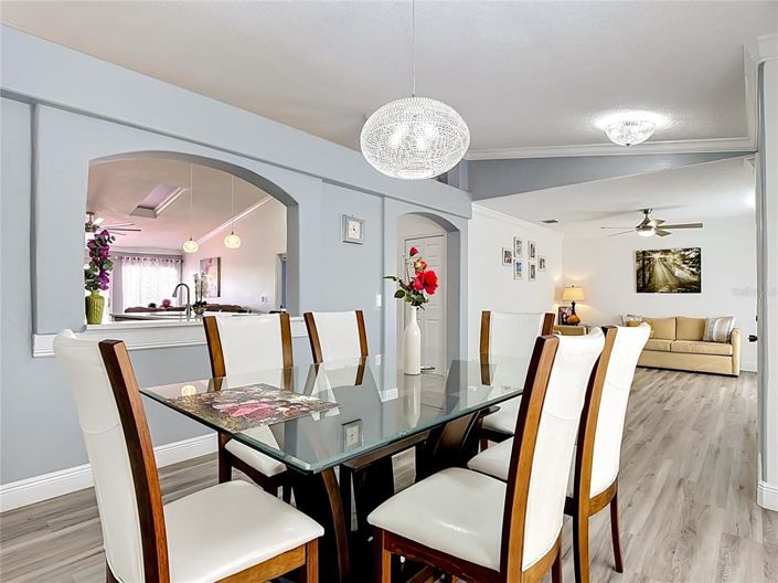 Image No.10-4 Bed House for sale