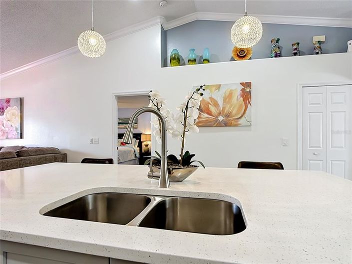 Image No.16-4 Bed House for sale