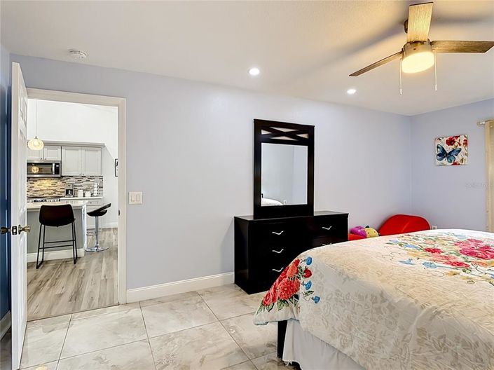 Image No.24-4 Bed House for sale