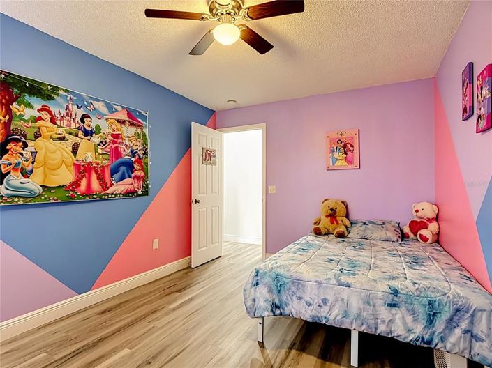 Image No.32-4 Bed House for sale