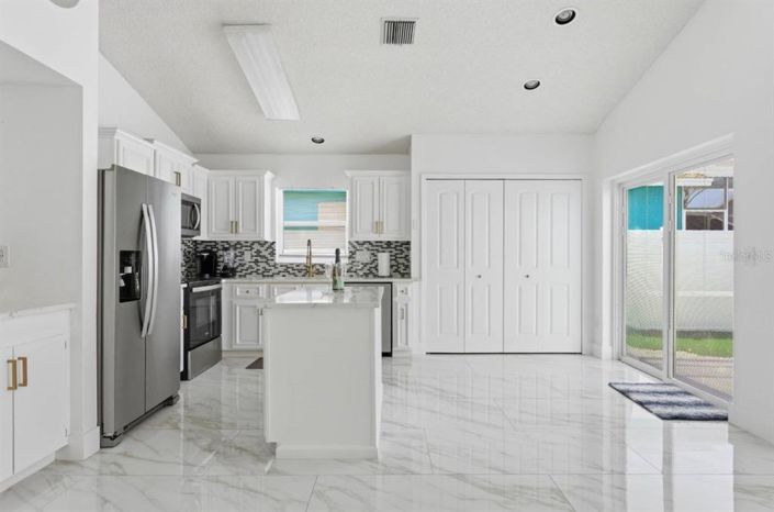 Image No.4-3 Bed House for sale