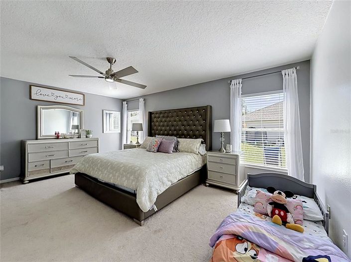 Image No.20-4 Bed House for sale