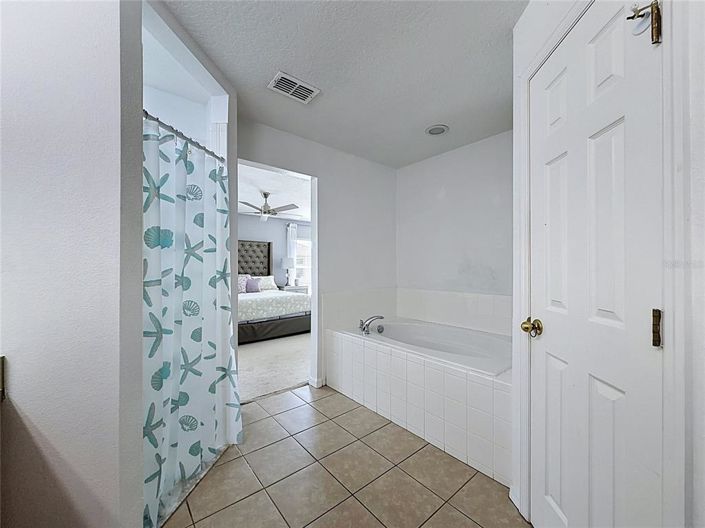 Image No.22-4 Bed House for sale