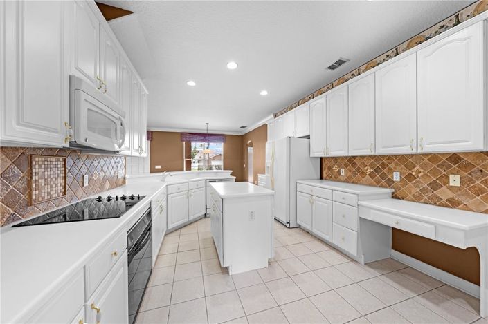 Image No.15-5 Bed House for sale
