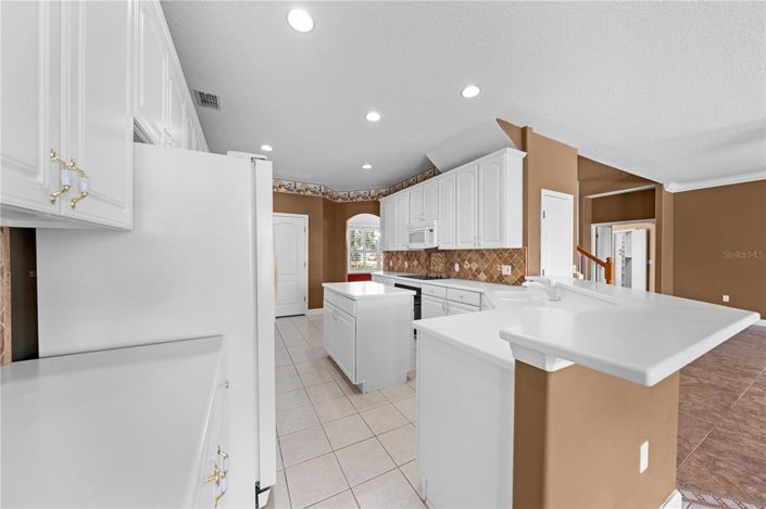 Image No.23-5 Bed House for sale