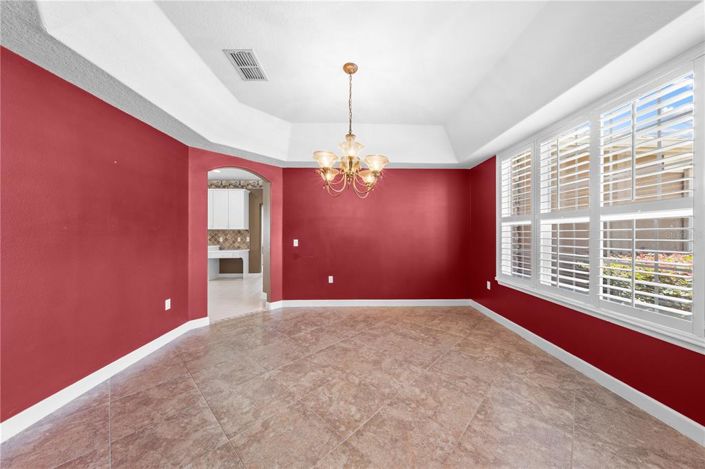 Image No.27-5 Bed House for sale