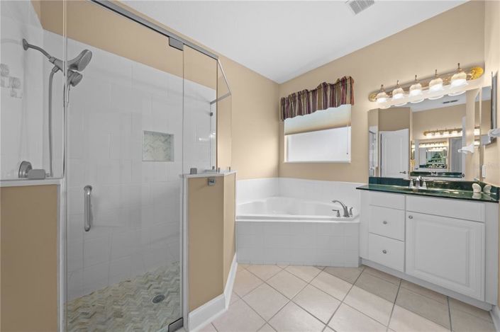 Image No.42-5 Bed House for sale