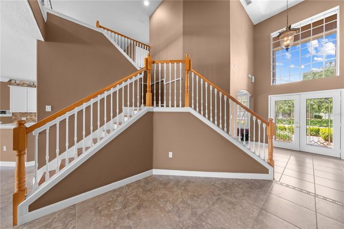 Image No.7-5 Bed House for sale