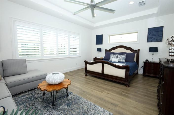 Image No.22-5 Bed House for sale