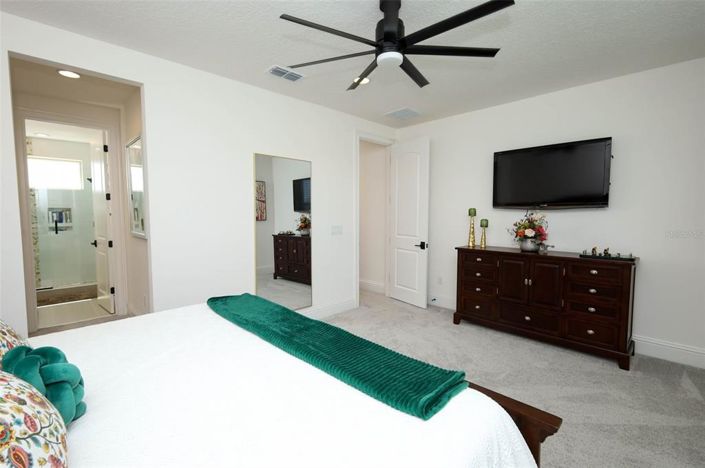 Image No.40-5 Bed House for sale