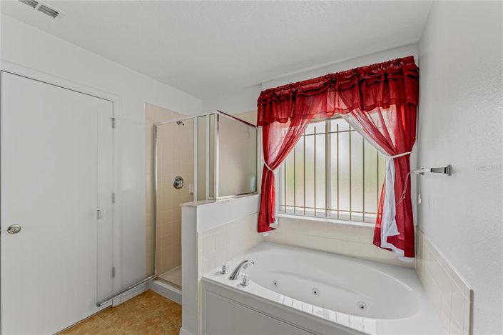 Image No.17-3 Bed Townhouse for sale