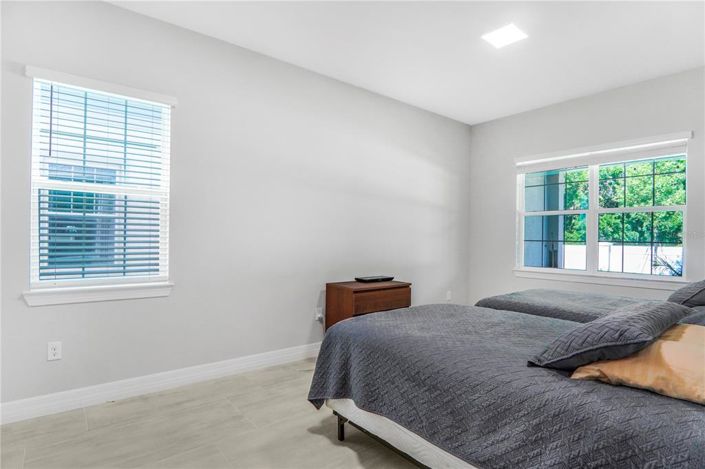 Image No.29-5 Bed House for sale