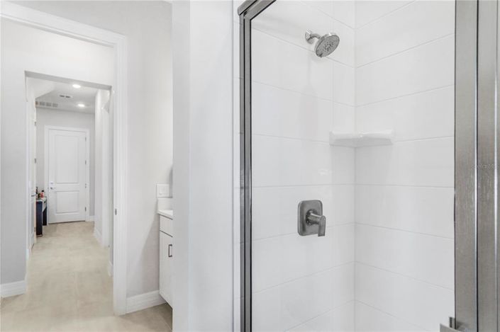 Image No.34-5 Bed House for sale