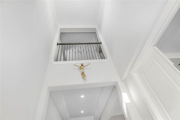 Image No.5-5 Bed House for sale