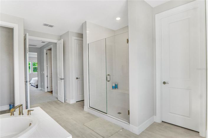 Image No.54-5 Bed House for sale