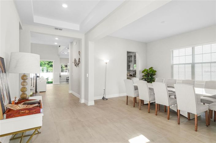 Image No.9-5 Bed House for sale