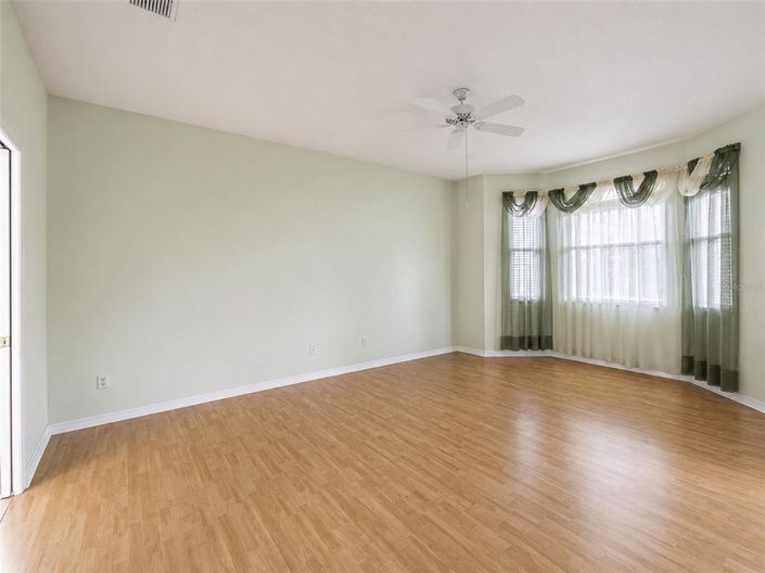 Image No.25-2 Bed House for sale