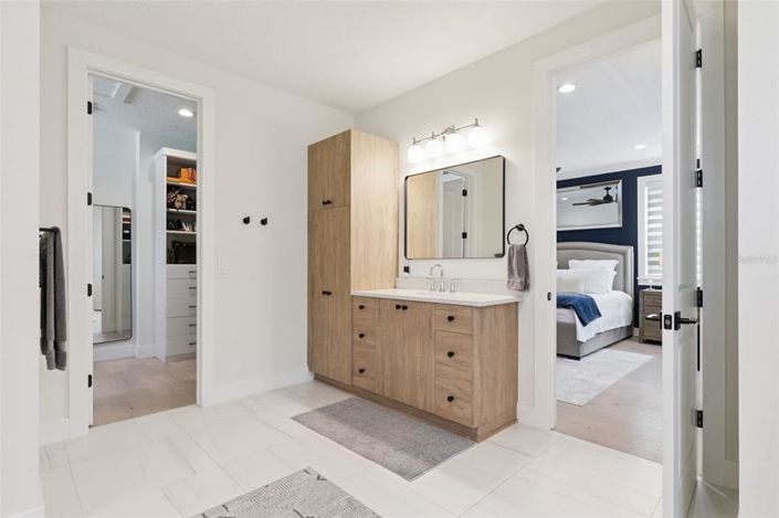 Image No.27-4 Bed House for sale