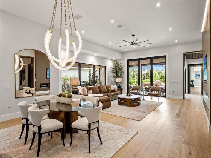 Image No.17-4 Bed House for sale