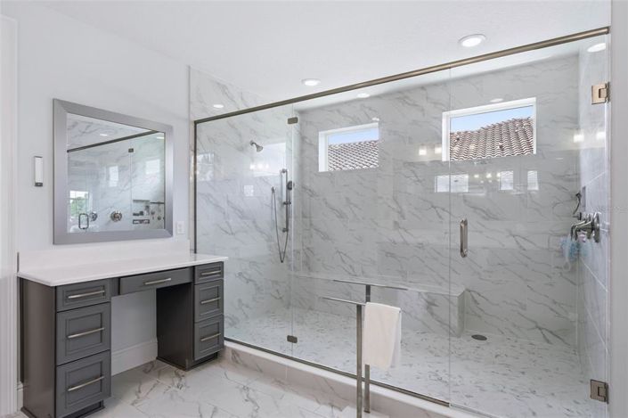 Image No.34-5 Bed House for sale