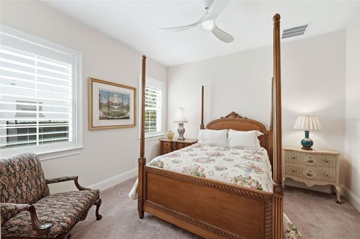 Image No.36-5 Bed House for sale