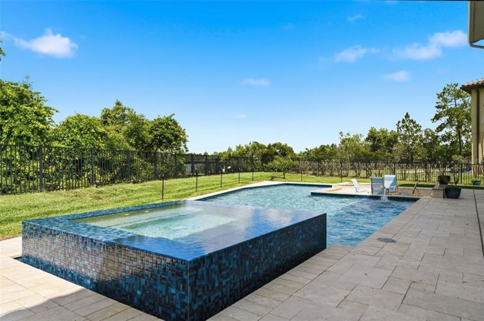 Image No.54-5 Bed House for sale