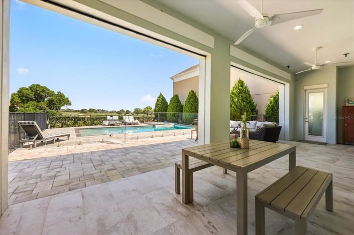 Image No.58-6 Bed House for sale
