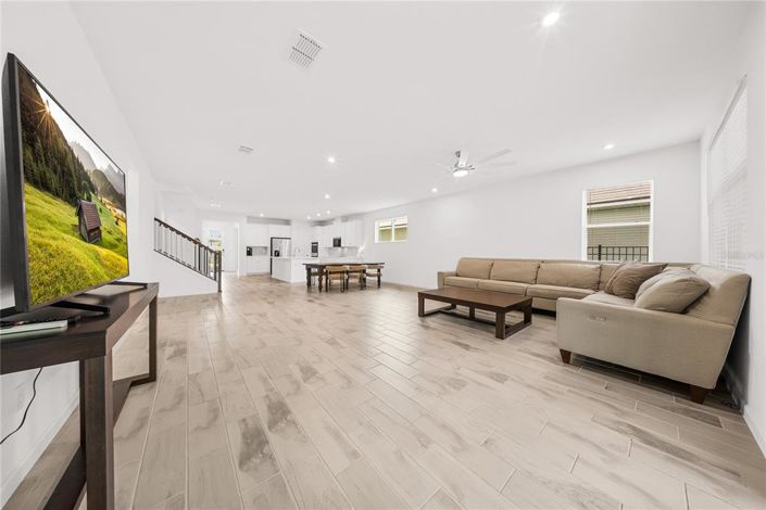 Image No.16-5 Bed House for sale
