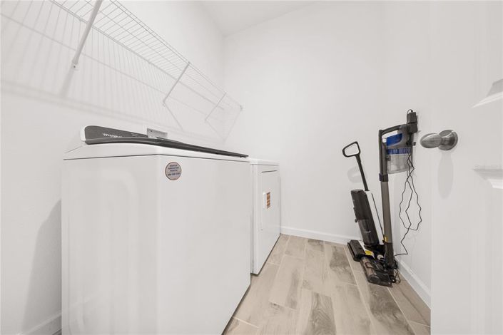 Image No.19-5 Bed House for sale