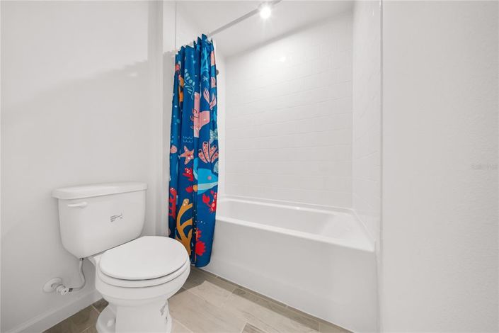 Image No.33-5 Bed House for sale