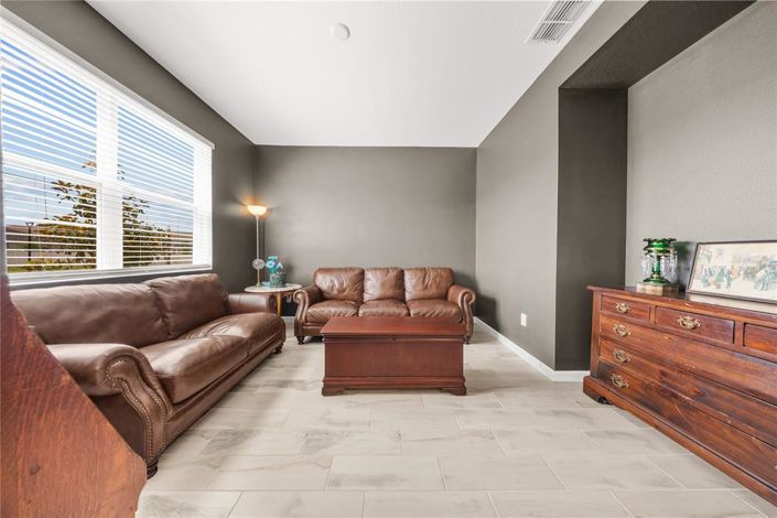 Image No.5-5 Bed House for sale