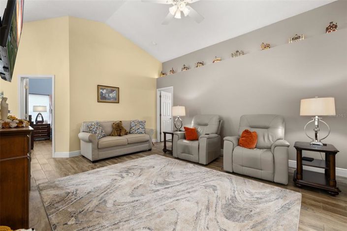 Image No.5-4 Bed House for sale