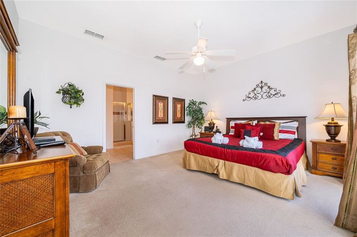 Image No.19-5 Bed House for sale