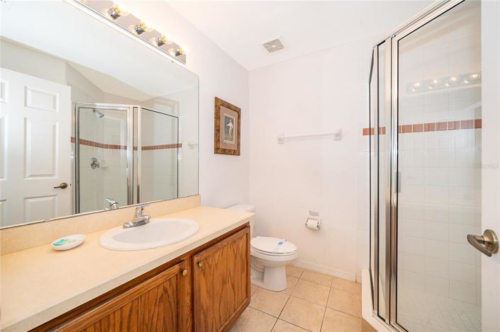 Image No.24-5 Bed House for sale