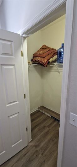 Image No.24-4 Bed House for sale