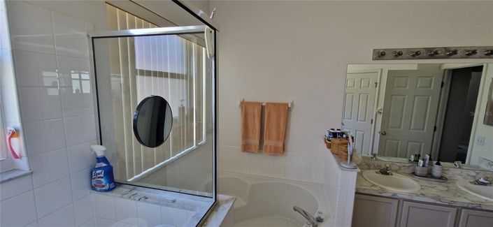 Image No.26-4 Bed House for sale