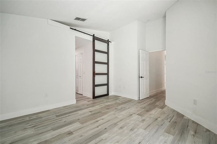 Image No.18-3 Bed House for sale