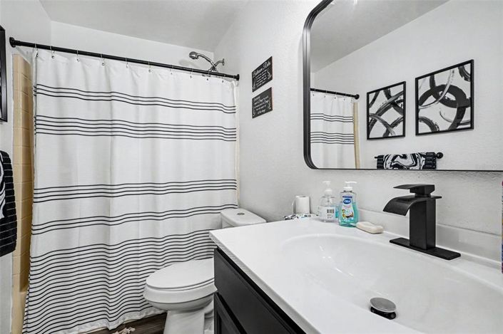 Image No.22-4 Bed House for sale