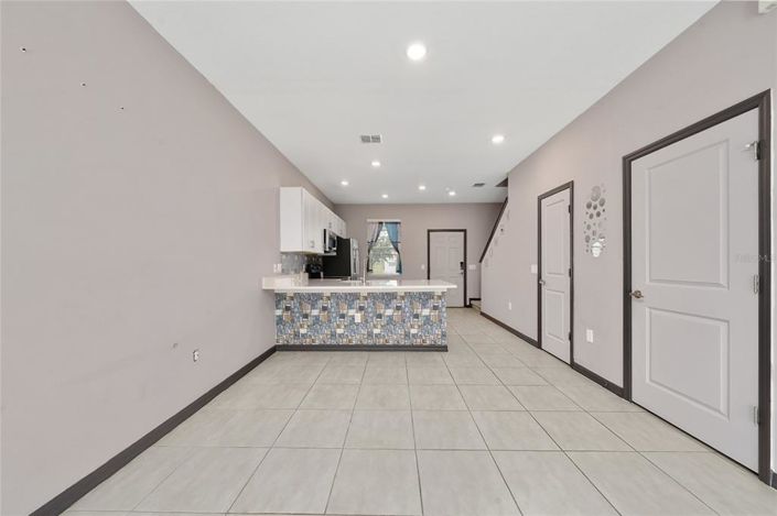 Image No.7-2 Bed Townhouse for sale