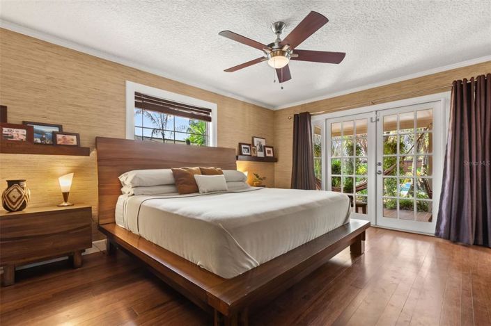 Image No.37-4 Bed House for sale