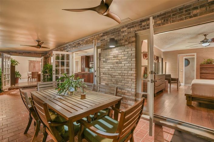 Image No.4-4 Bed House for sale