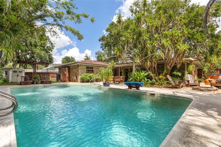 Image No.57-4 Bed House for sale