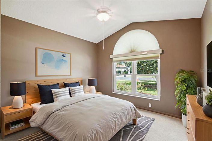 Image No.24-4 Bed House for sale