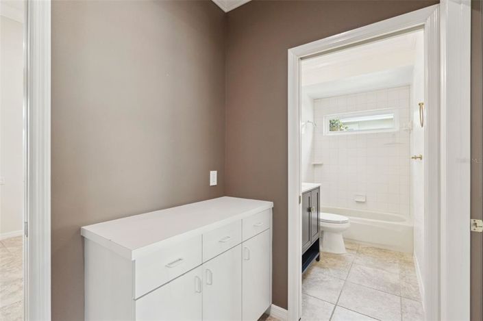 Image No.26-4 Bed House for sale