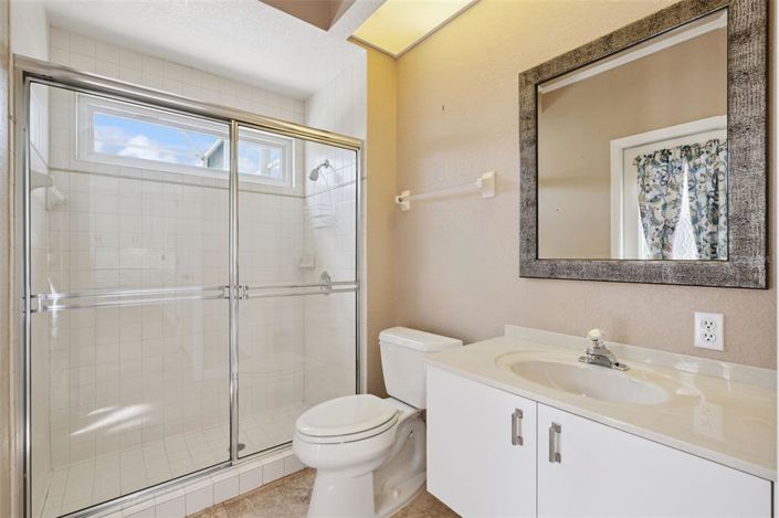 Image No.30-4 Bed House for sale
